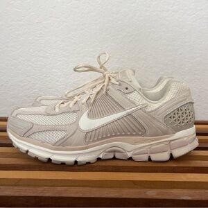 Nike Gray Zoom Vomero 5 Sneakers